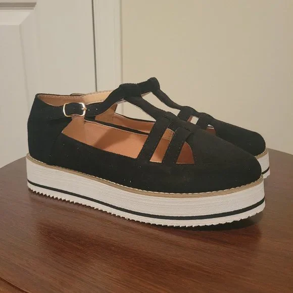 $20 Shoe Sale - Picture 1 of 5
